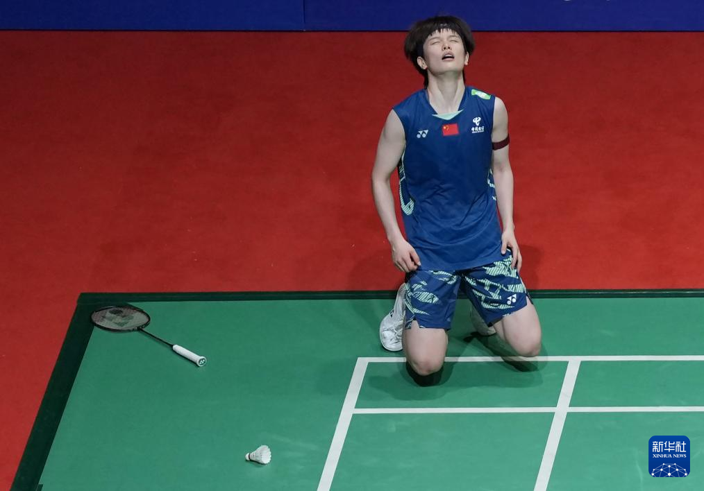 动作都显得 动作都显得