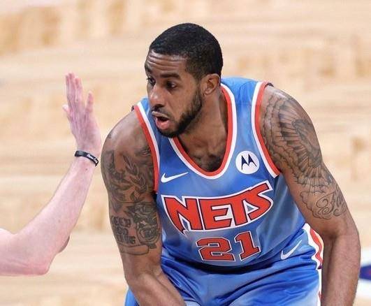 帮助球员从 帮助球员从