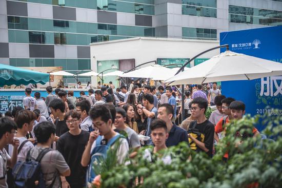 也值得赞扬 也值得赞扬