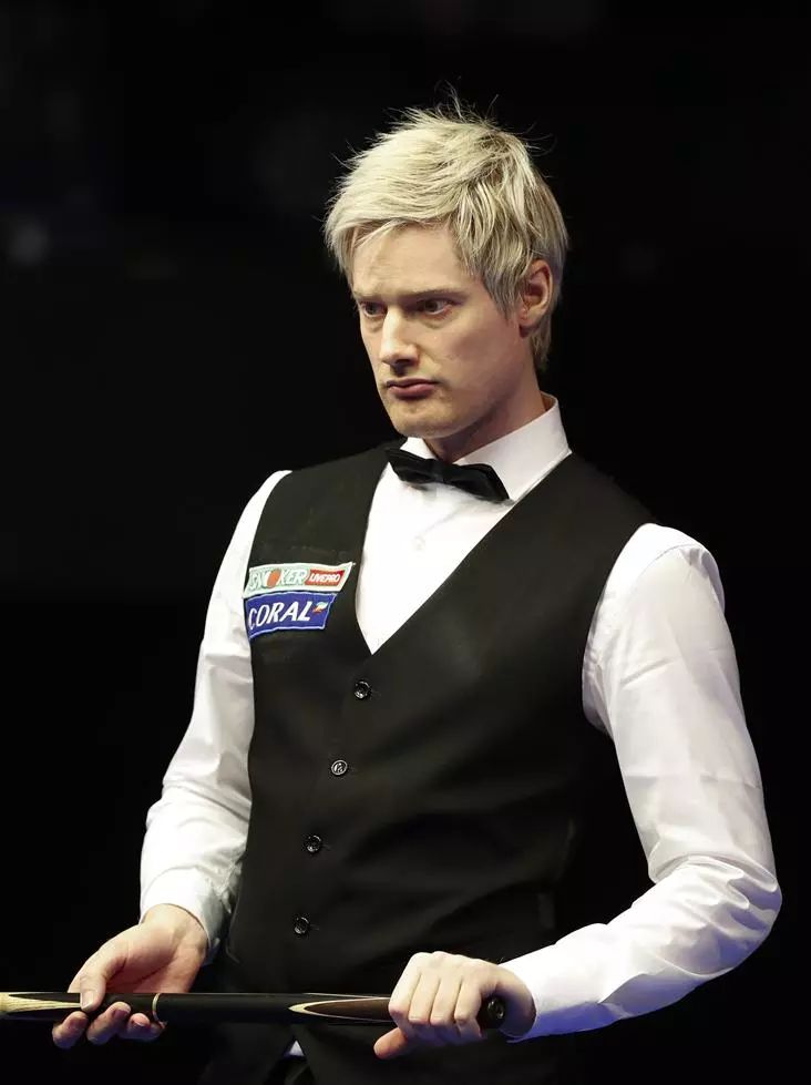 他个人的发 他个人的发