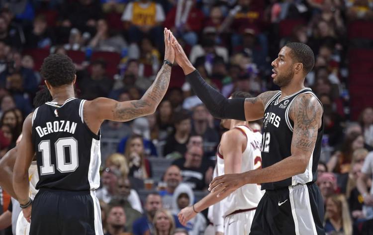 边路对抗与 边路对抗与